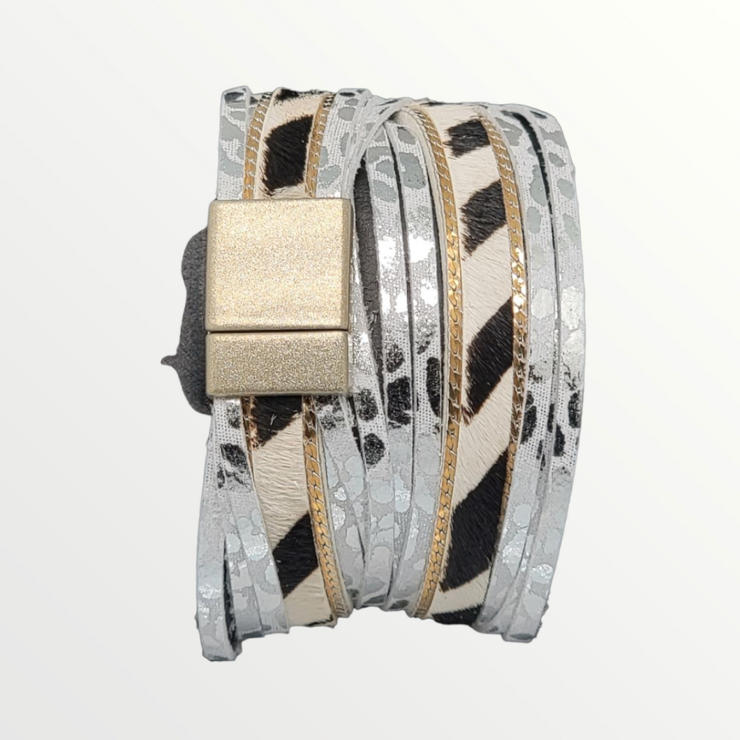 Leather Wrap Bracelet - Snake Skin Design in White & Silver